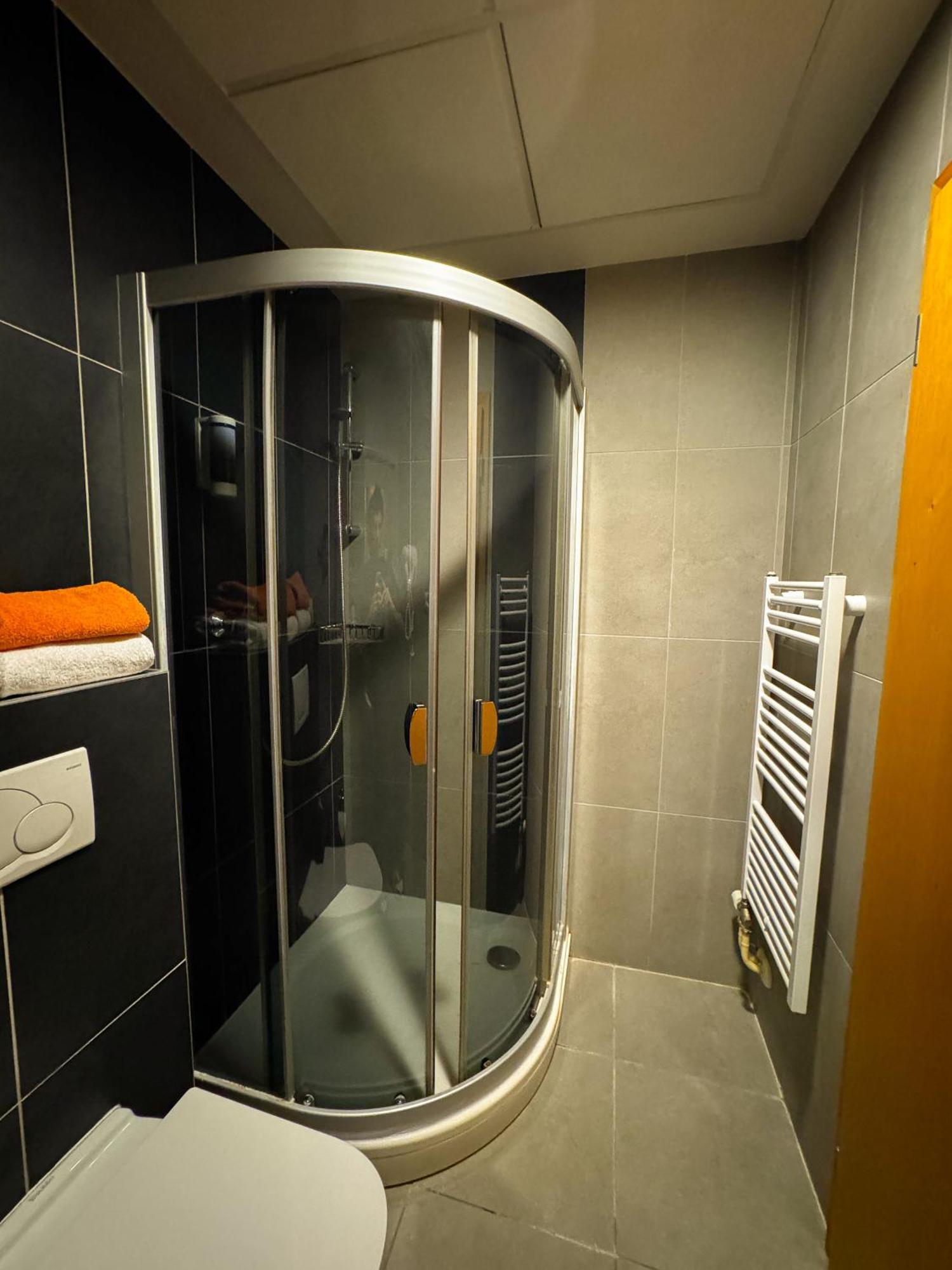 Hotel SOREA REGIA Bratislava Buitenkant foto