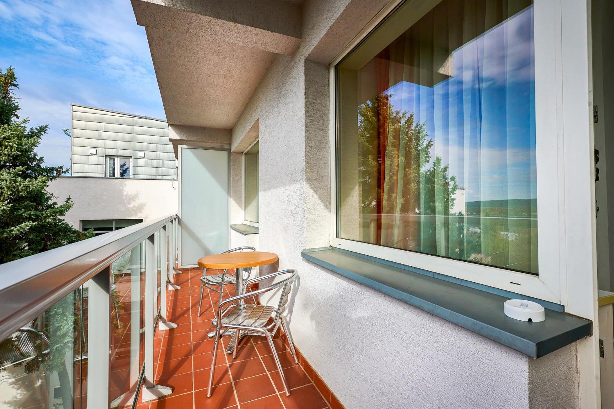 Hotel SOREA REGIA Bratislava Buitenkant foto