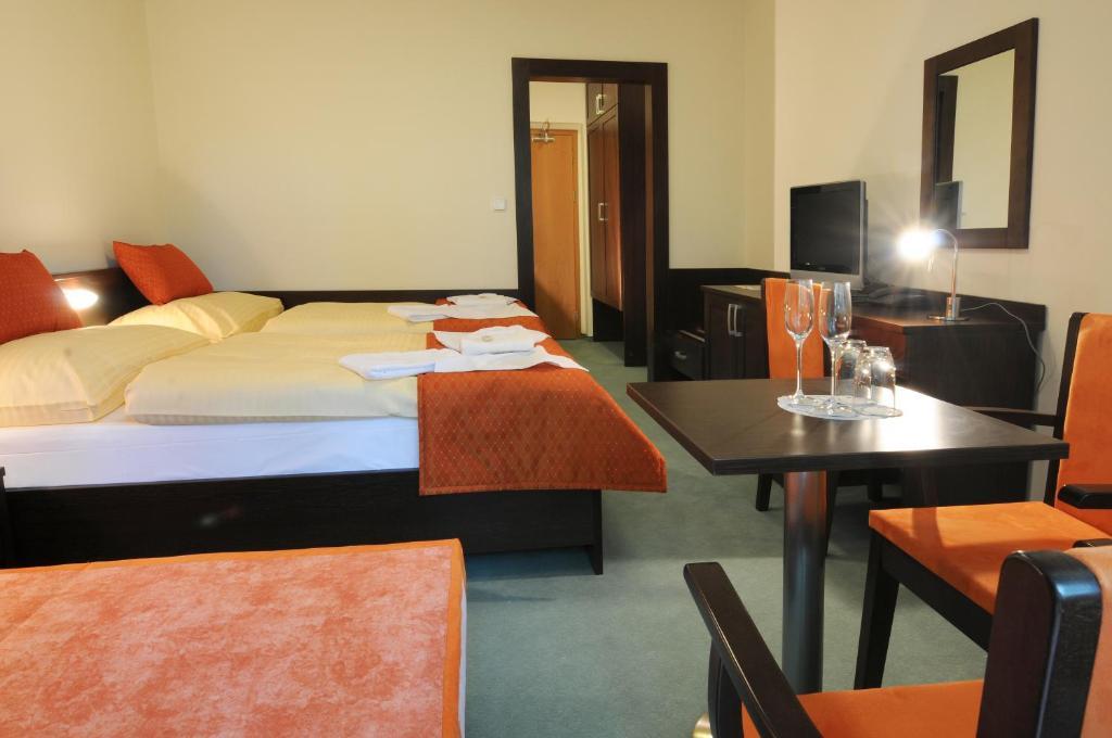 Hotel SOREA REGIA Bratislava Kamer foto