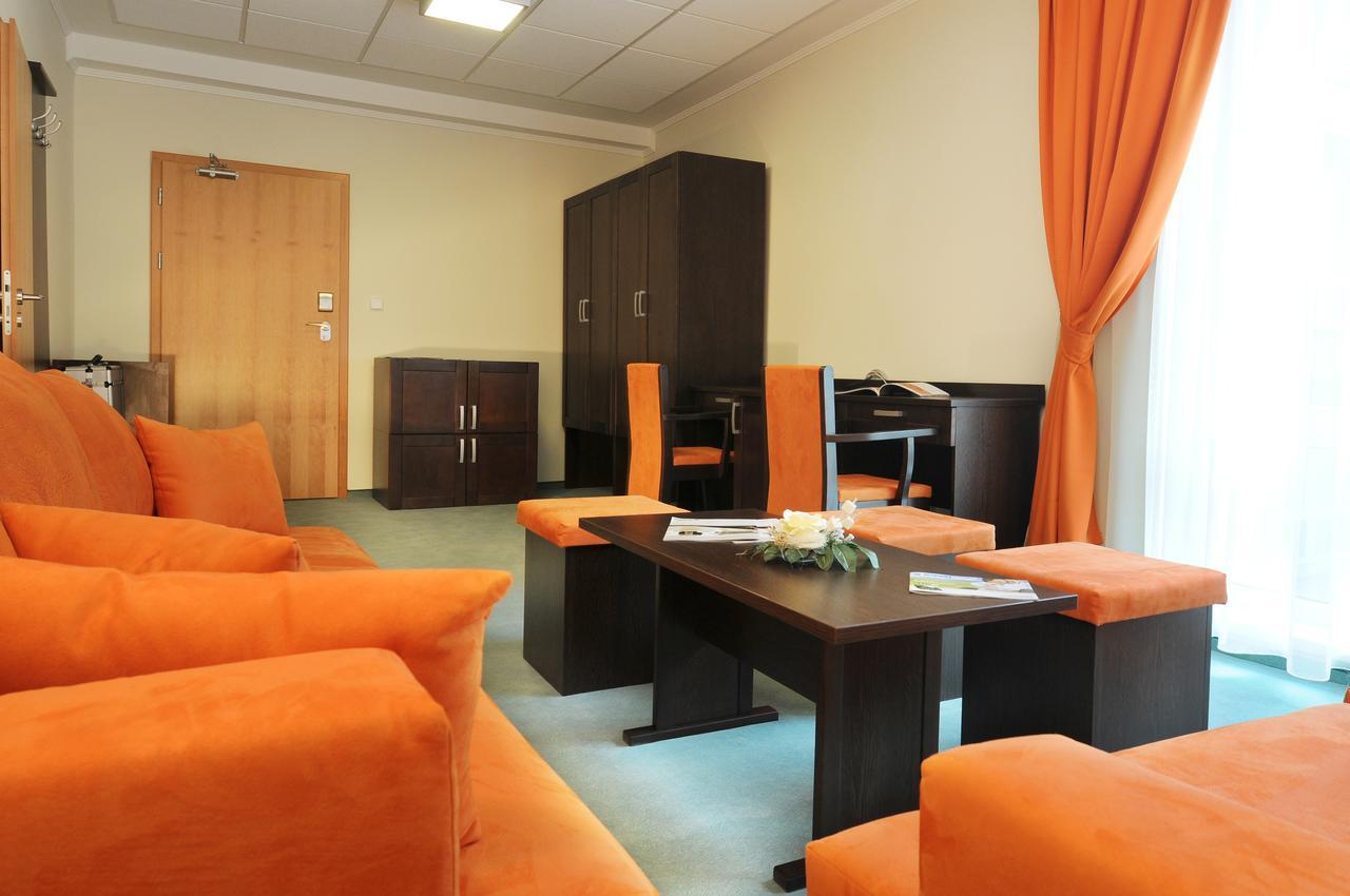 Hotel SOREA REGIA Bratislava Buitenkant foto