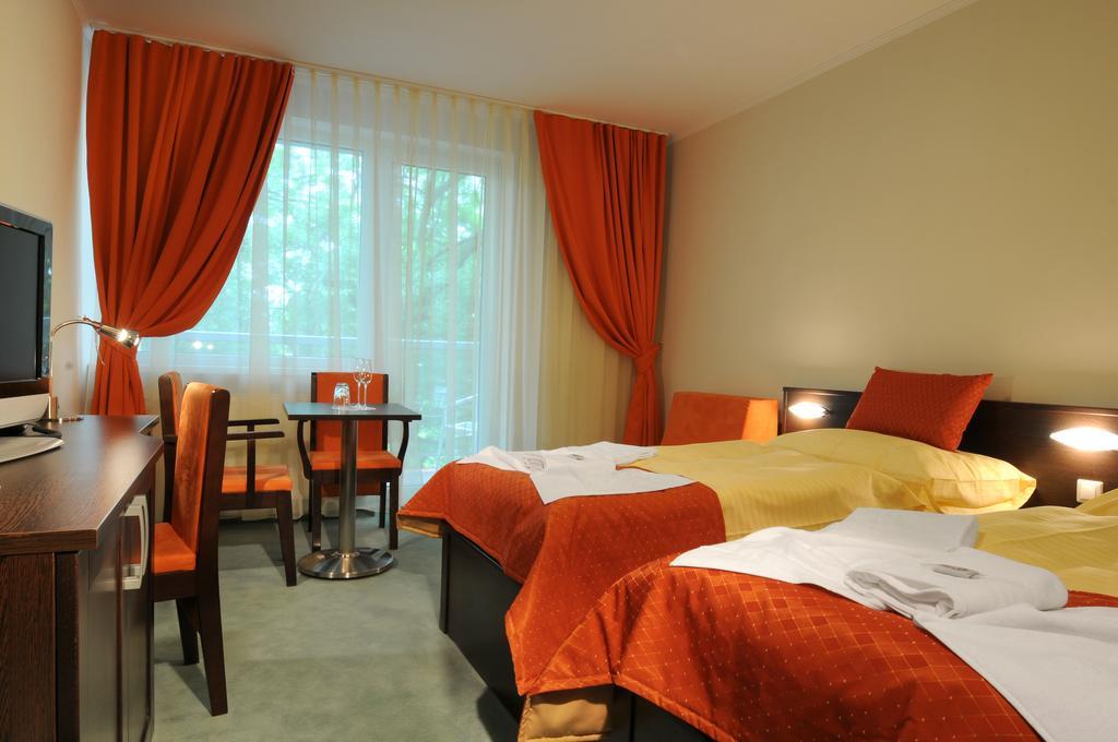 Hotel SOREA REGIA Bratislava Kamer foto